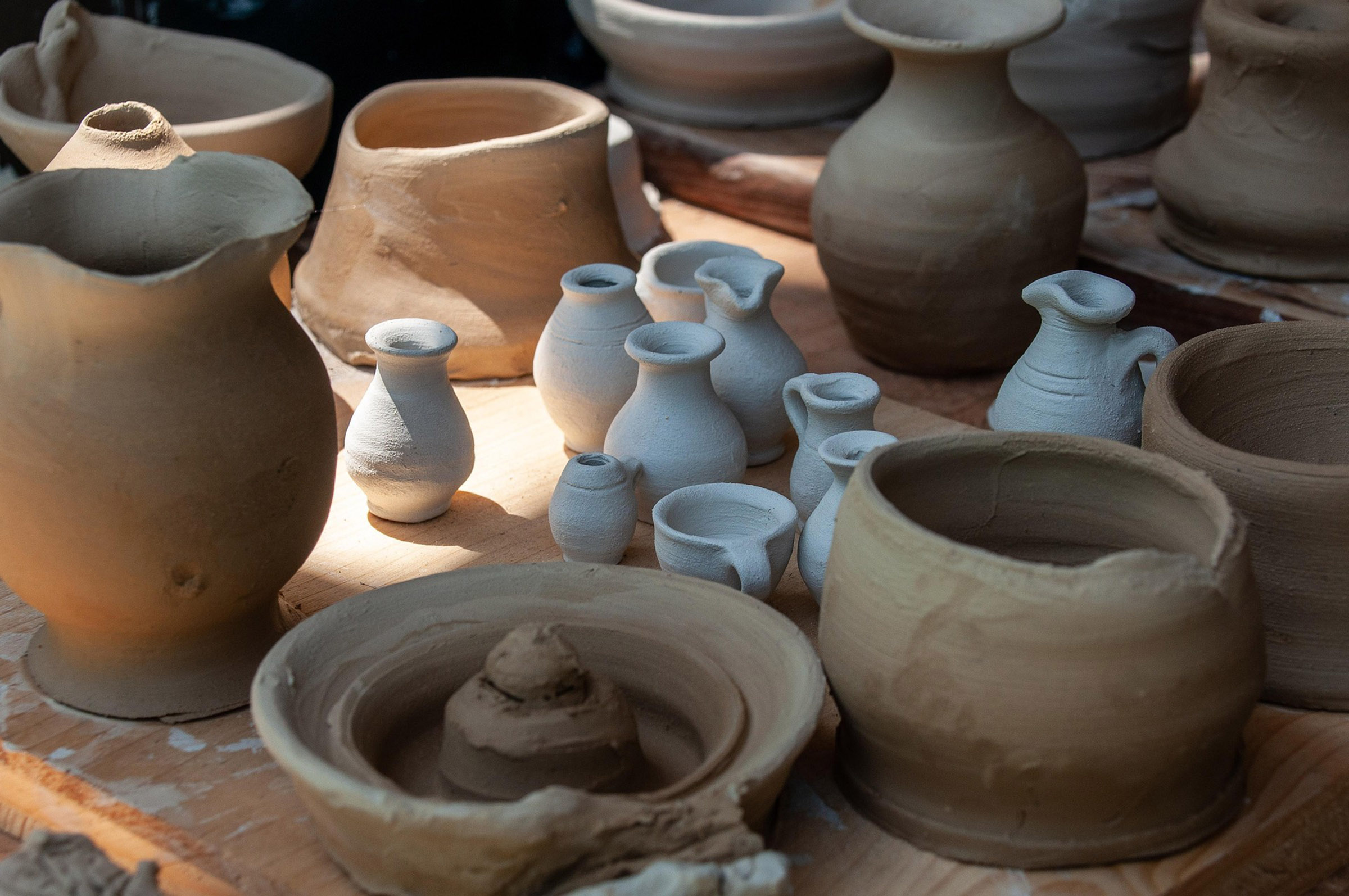 Sustainable Art: How Moroccan Traditional Pottery Honors Nature