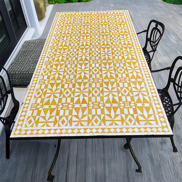 Artisanal zellige table